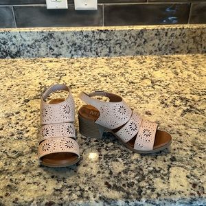 Mia girls heel sandals